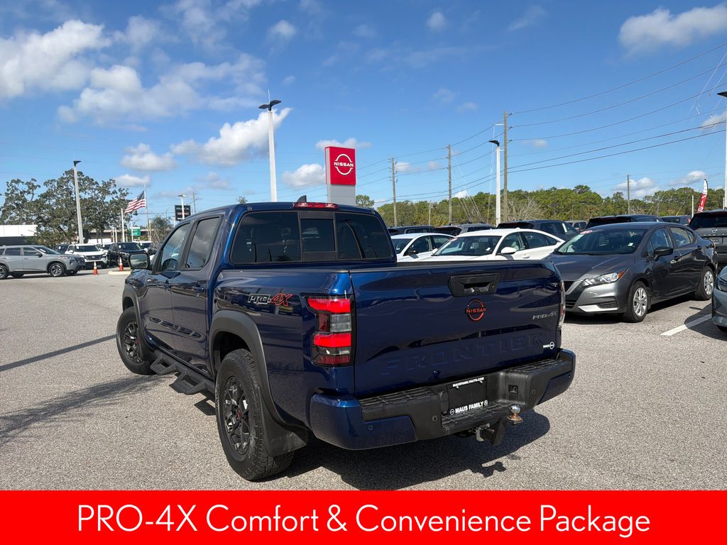 2022 Nissan Frontier PRO-4X photo 3