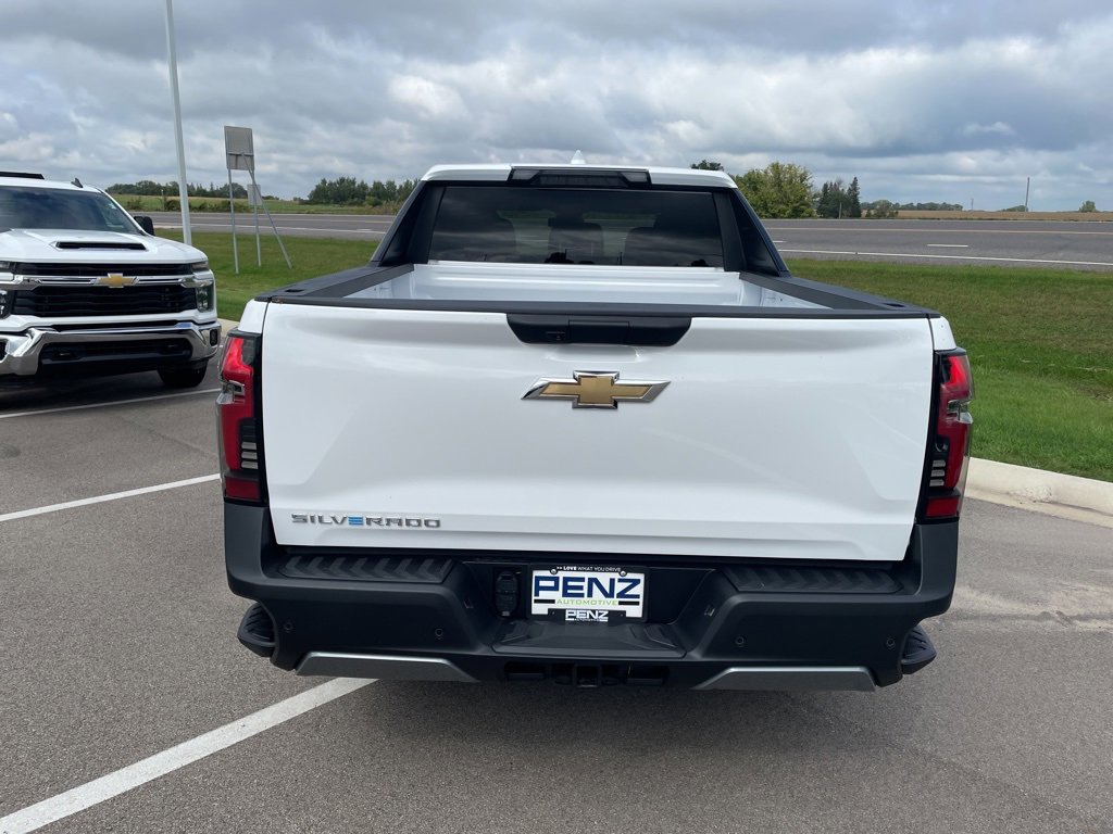 2026 Chevrolet Silverado EV LT photo 3