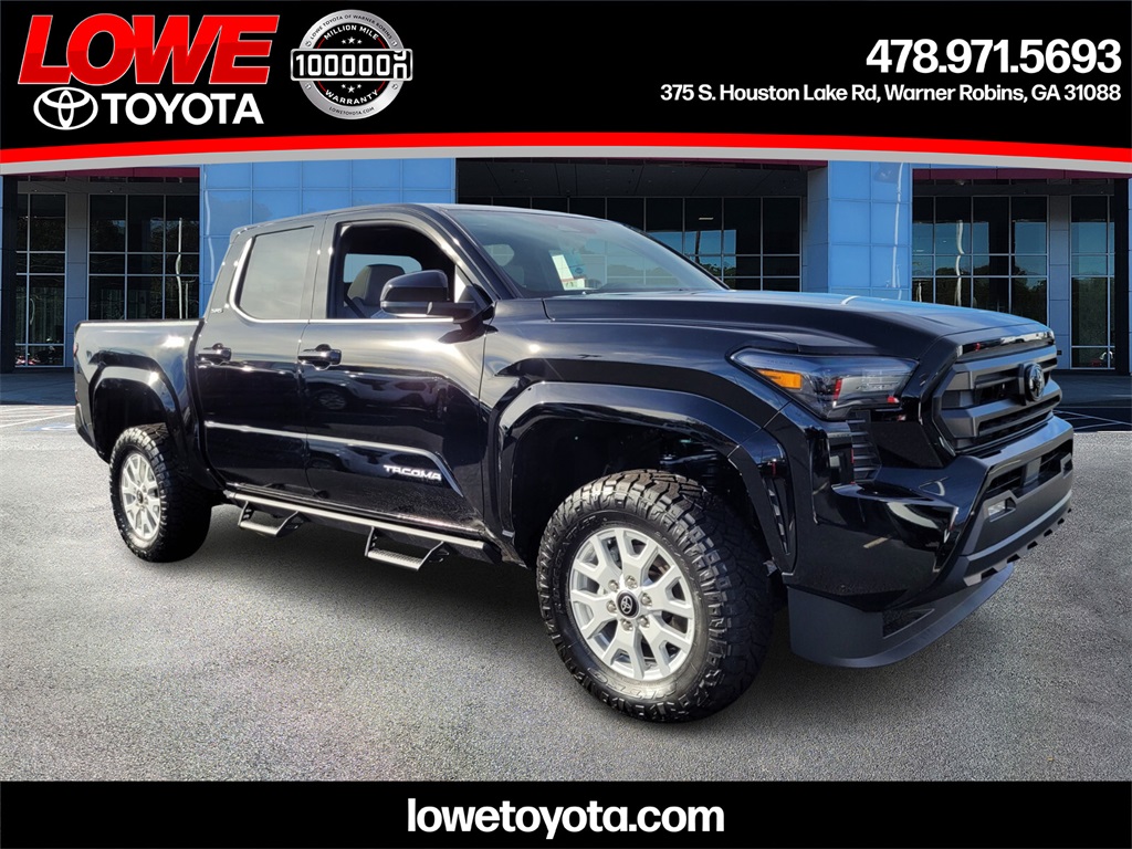 2025 Toyota Tacoma SR5's photo