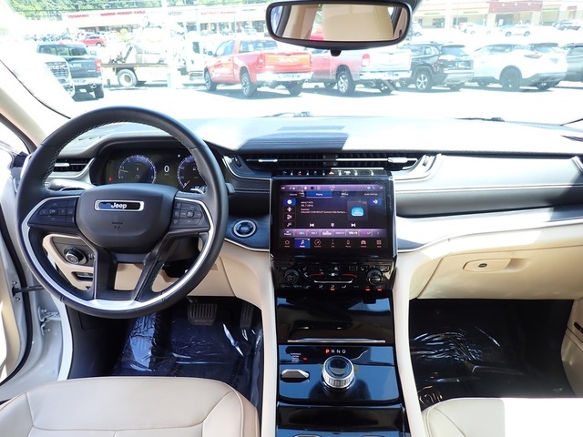 2022 Jeep Grand Cherokee Limited photo 14