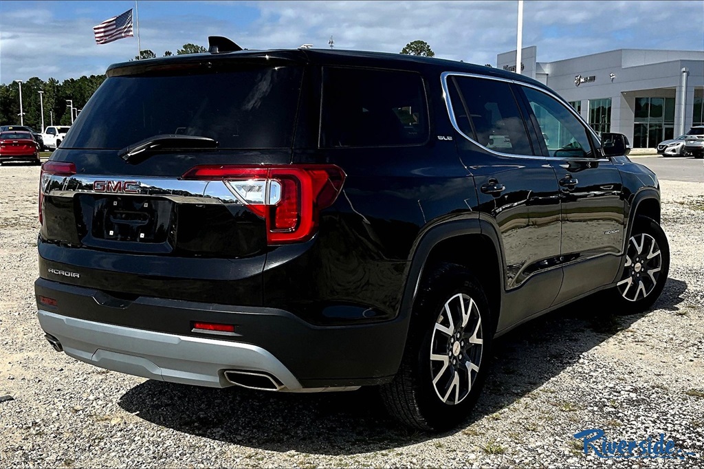 2023 Gmc Acadia SLE photo 4