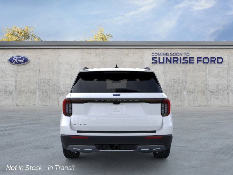2025 Ford Explorer photo 6
