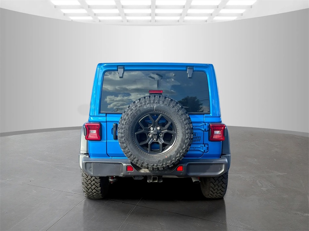 2025 Jeep Wrangler Willys photo 2