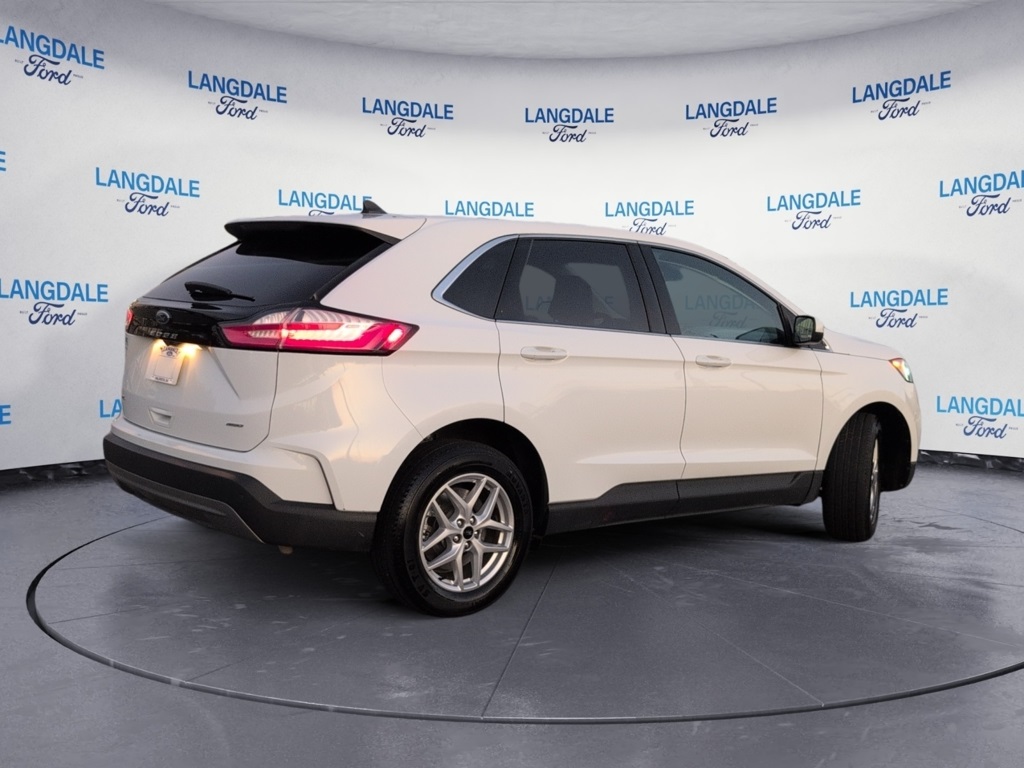2023 Ford Edge SEL photo 4