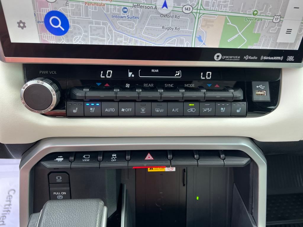 2024 Toyota Sequoia Capstone photo 17