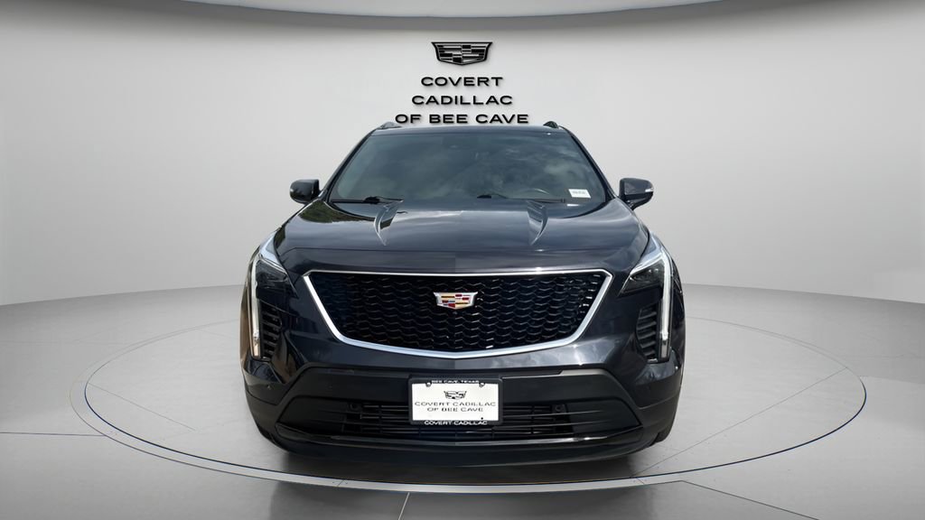 2022 Cadillac XT4 Sport photo 2