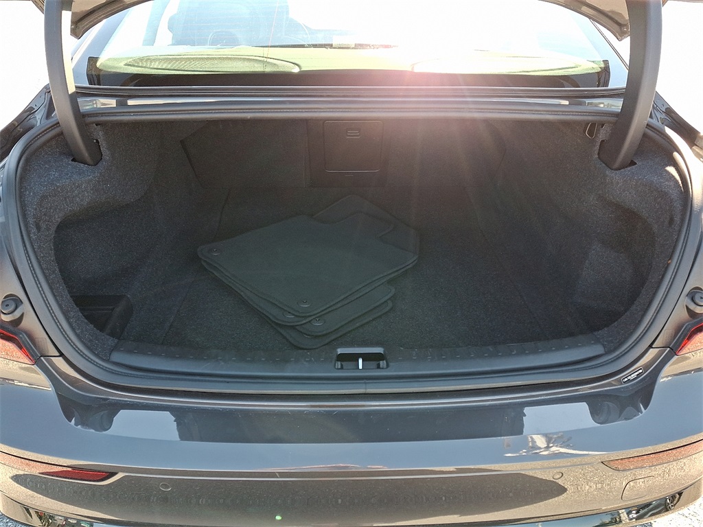 2025 Volvo S60 B5 Core photo 27