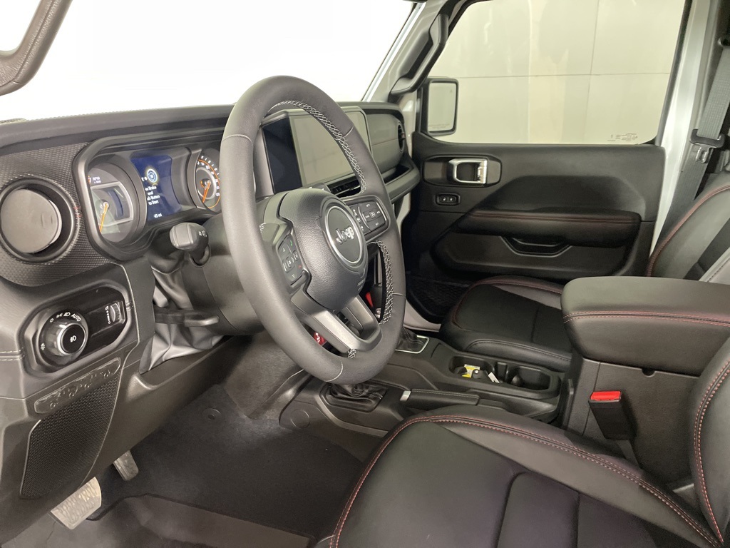 2025 Jeep Wrangler Rubicon X photo 21