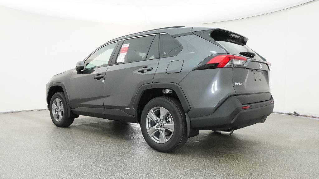 2025 Toyota RAV4 Hybrid XLE photo 14