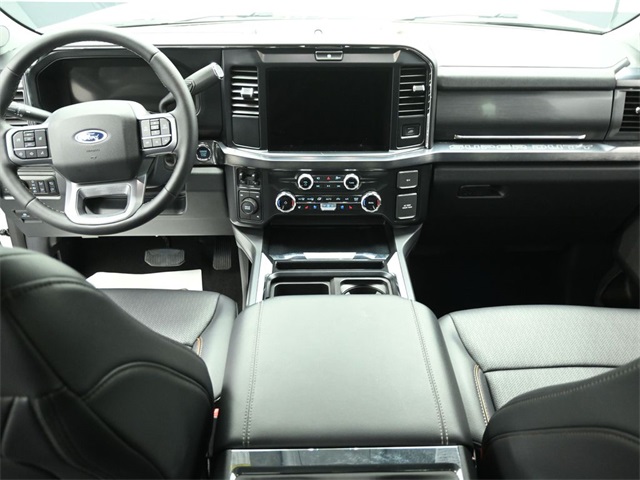 2025 FORD F-250 - Image 21