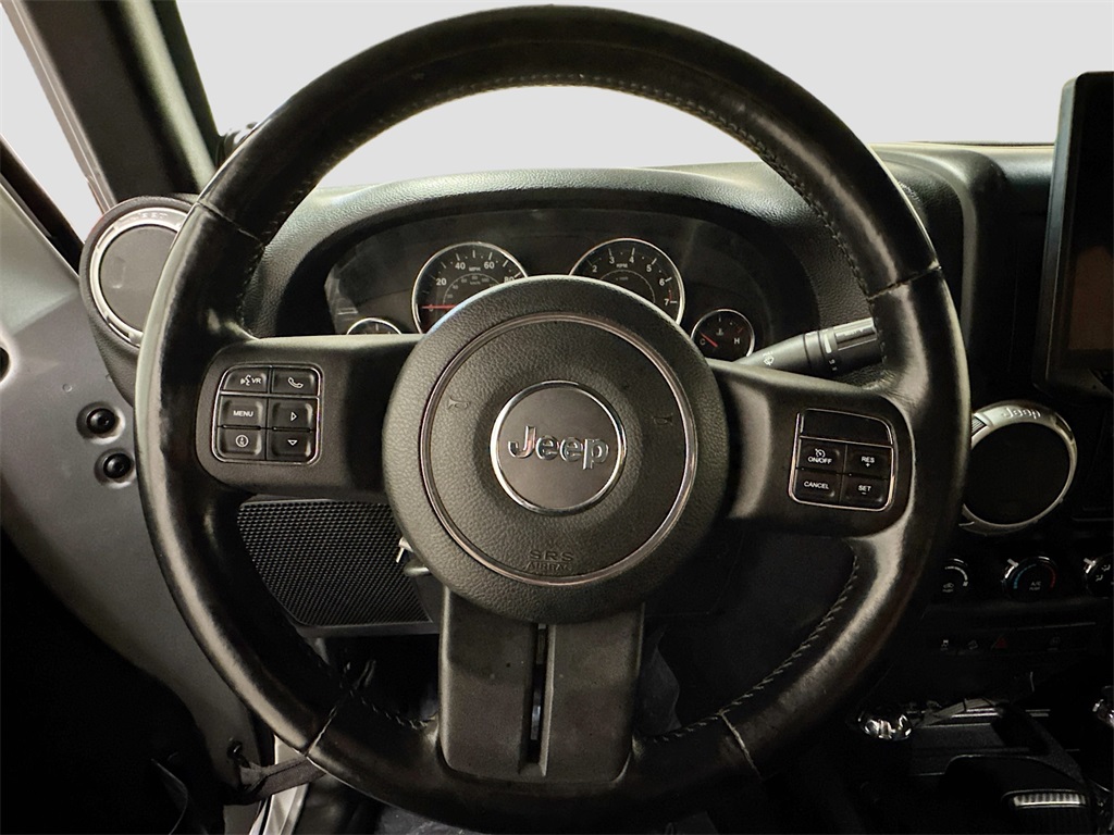 2012 Jeep Wrangler Sahara photo 23