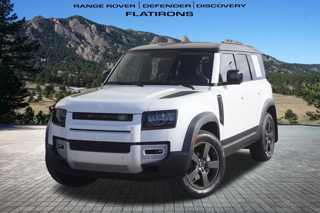 2025 Land Rover Defender S's photo