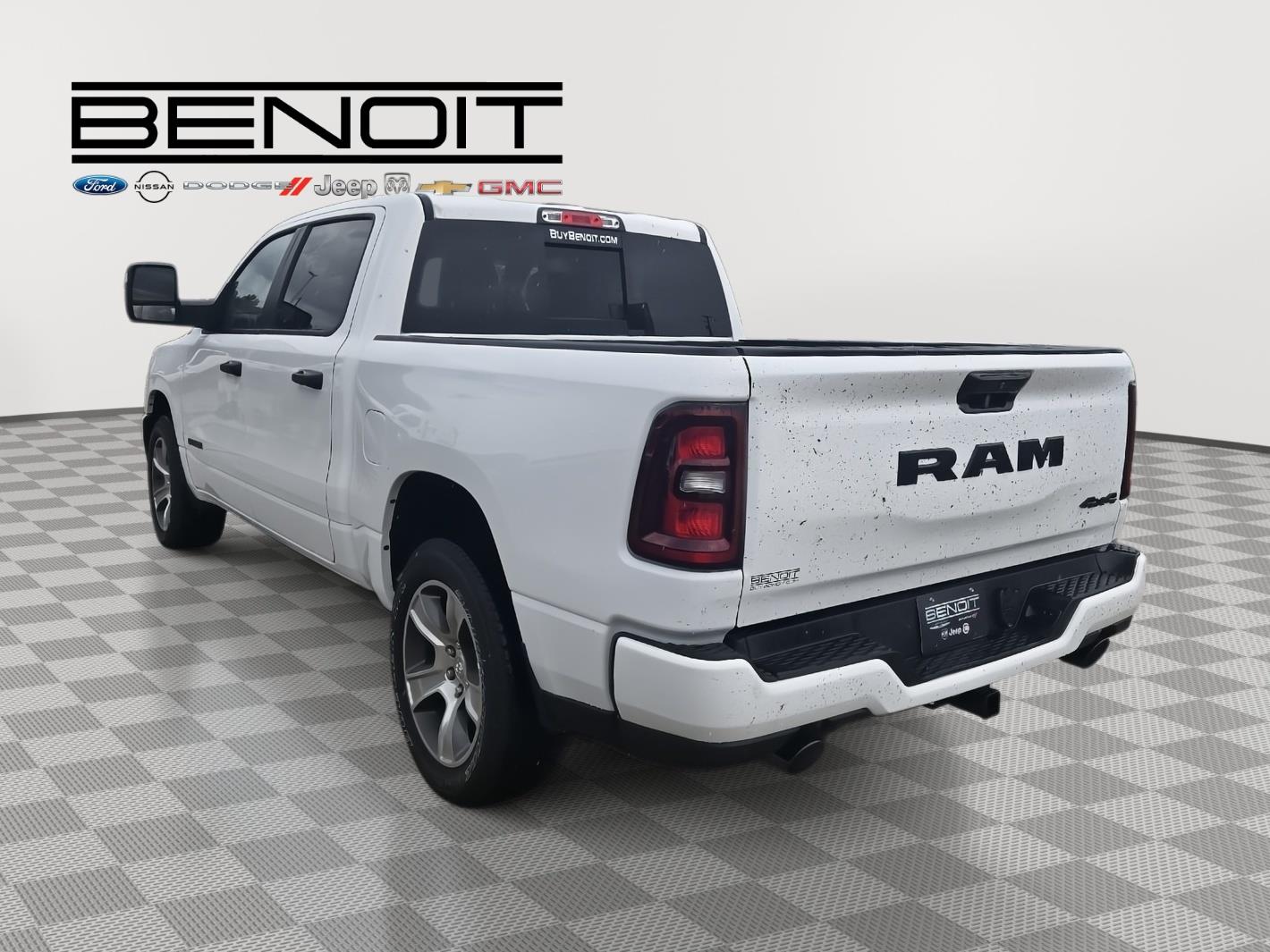 2025 Ram 1500 Tradesman photo 7