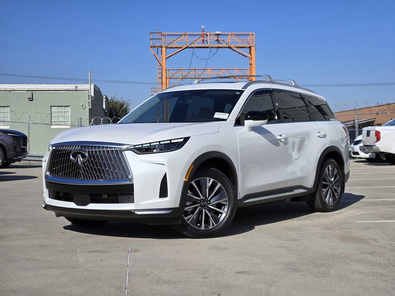 2026 INFINITI QX60 LUXE's photo