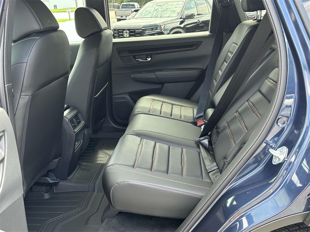 2026 Honda CR-V Hybrid Sport-L photo 5