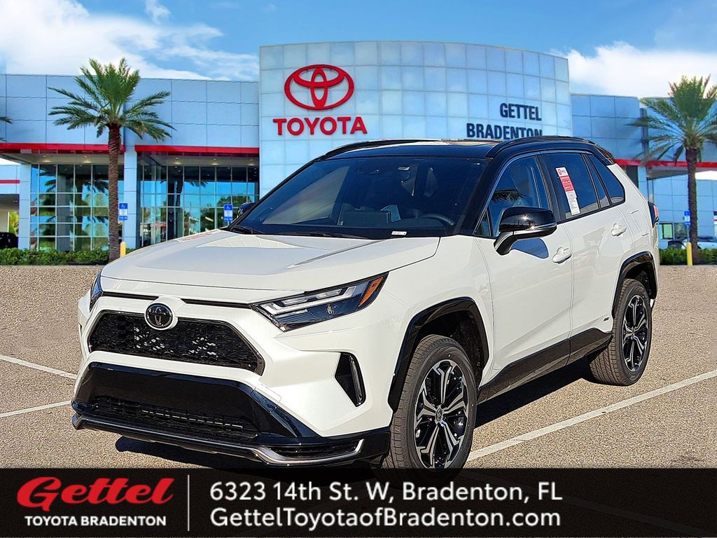 2025 Toyota RAV4 XSE's photo