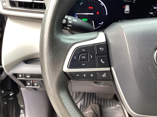 2021 Toyota Sienna LE photo 22