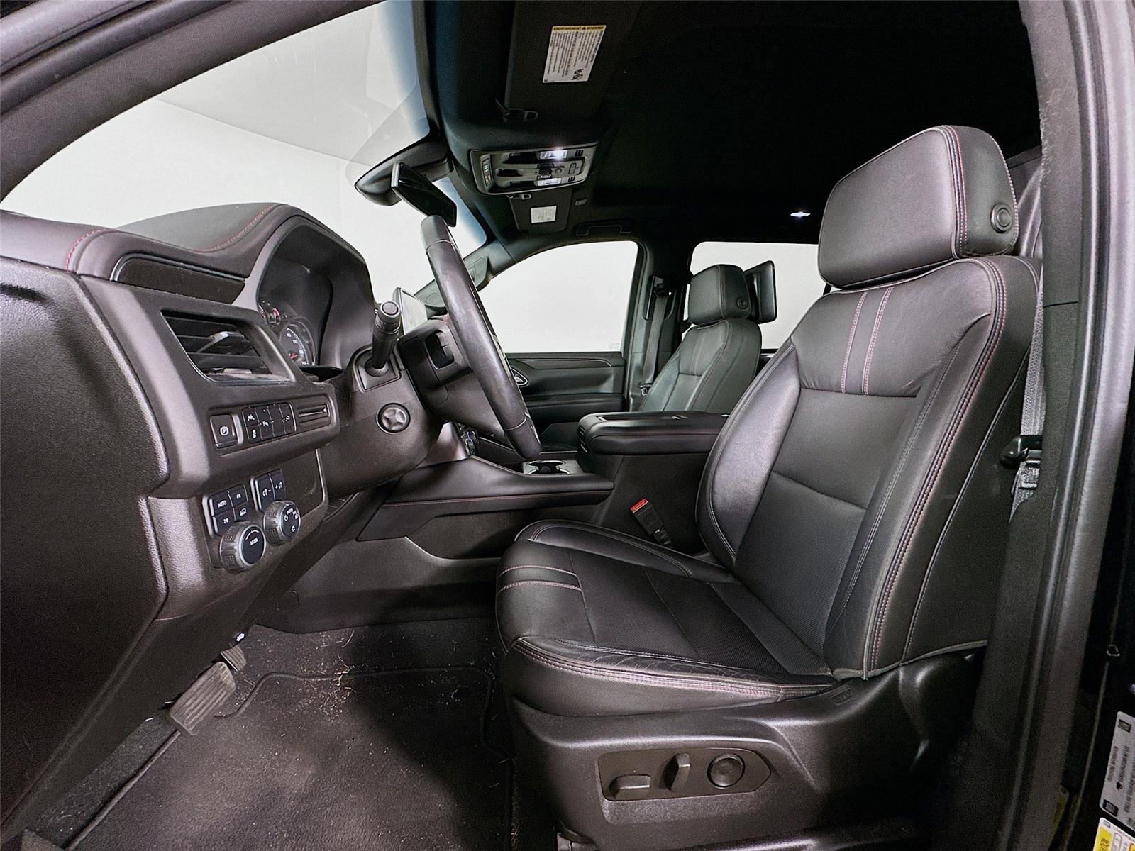 2021 Chevrolet Suburban RST photo 6