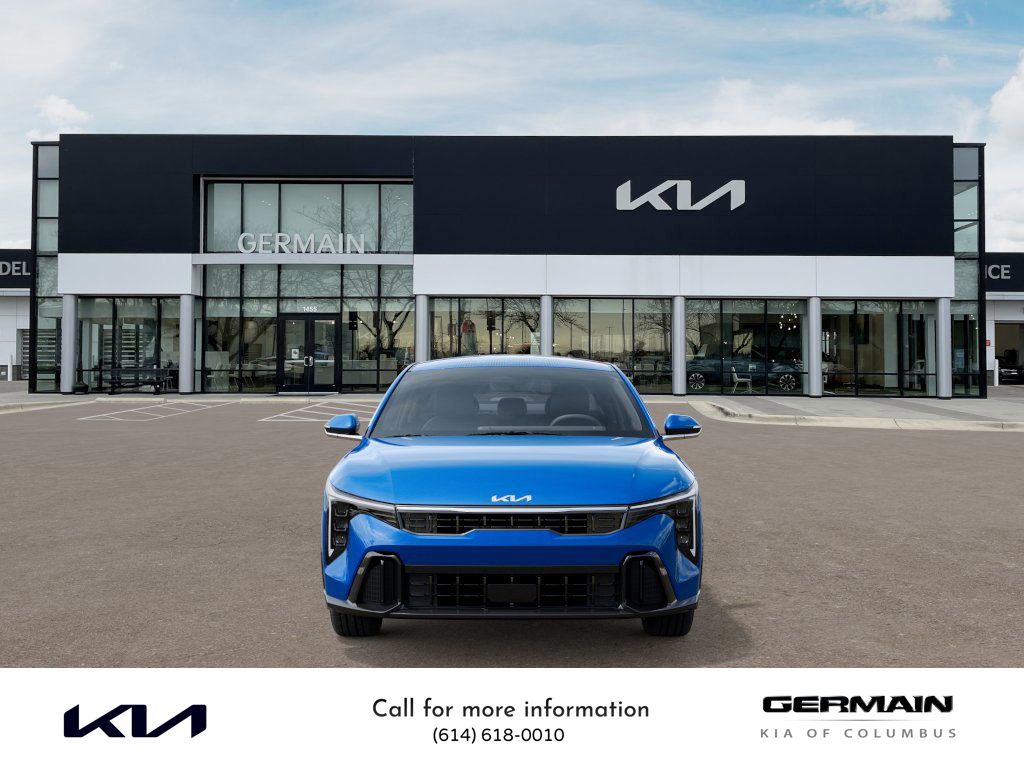 2025 Kia K4 GT-Line photo 2