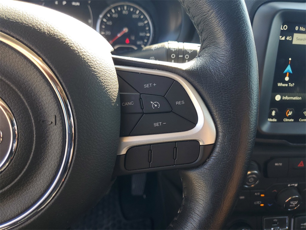 2023 Jeep Renegade Latitude photo 17