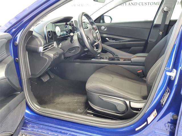 2021 Hyundai Elantra SEL photo 8