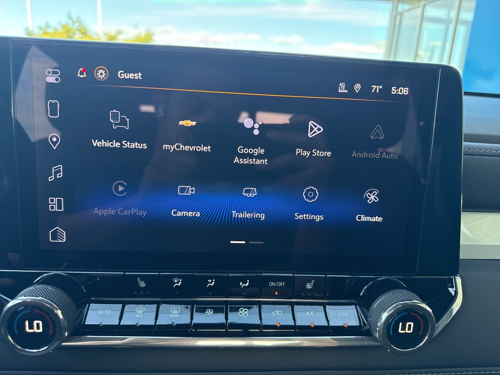 2026 Chevrolet Colorado LT photo 18