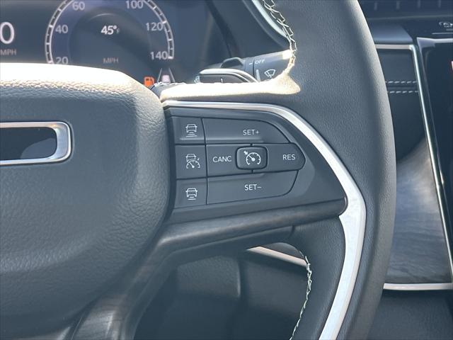 2025 Jeep Grand Cherokee Limited photo 9