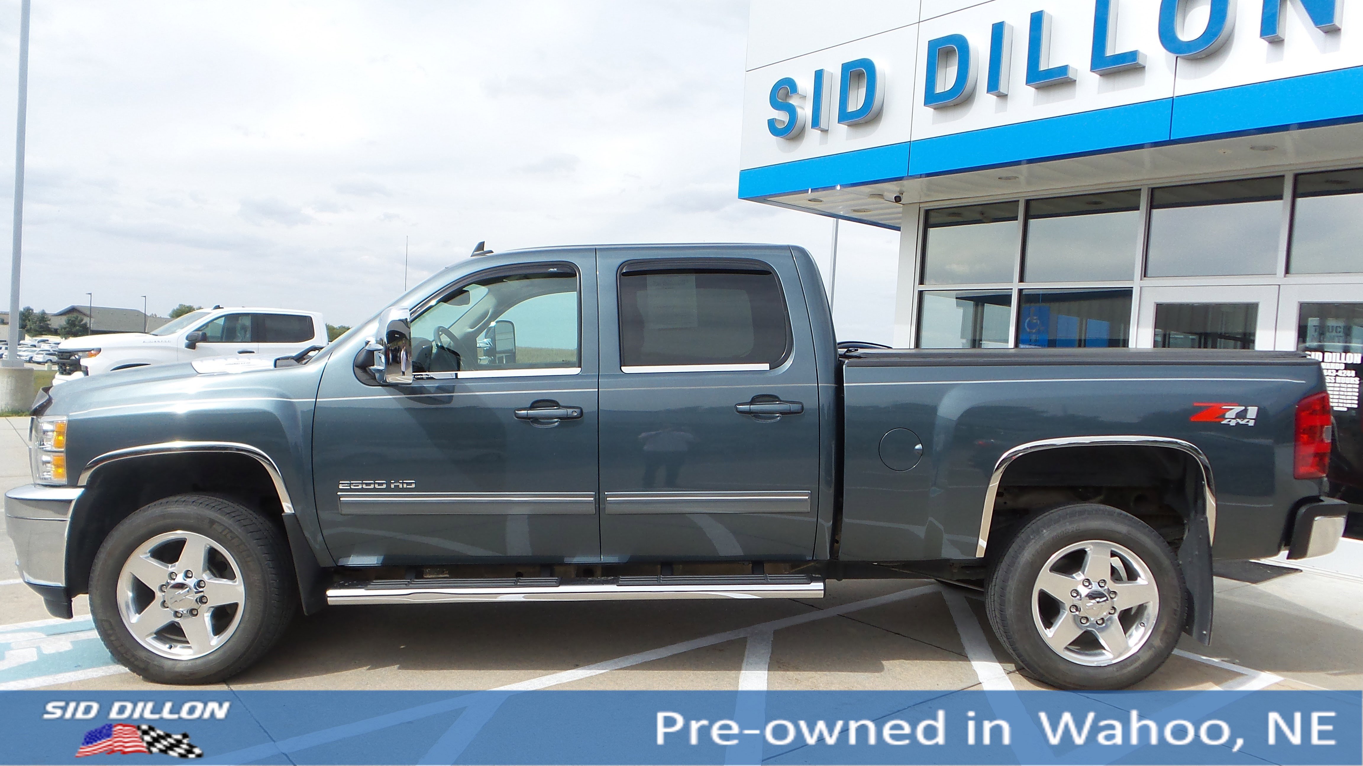 2013 Chevrolet Silverado 2500HD LTZ photo 2