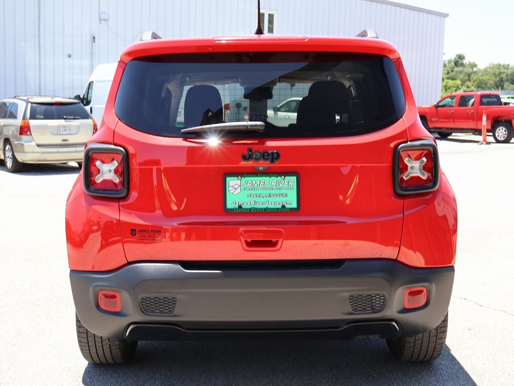 2020 Jeep Renegade Altitude photo 3