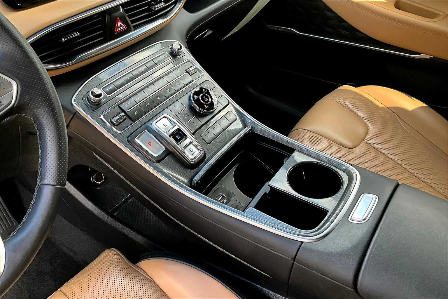 2022 Hyundai Santa Fe Calligraphy photo 16