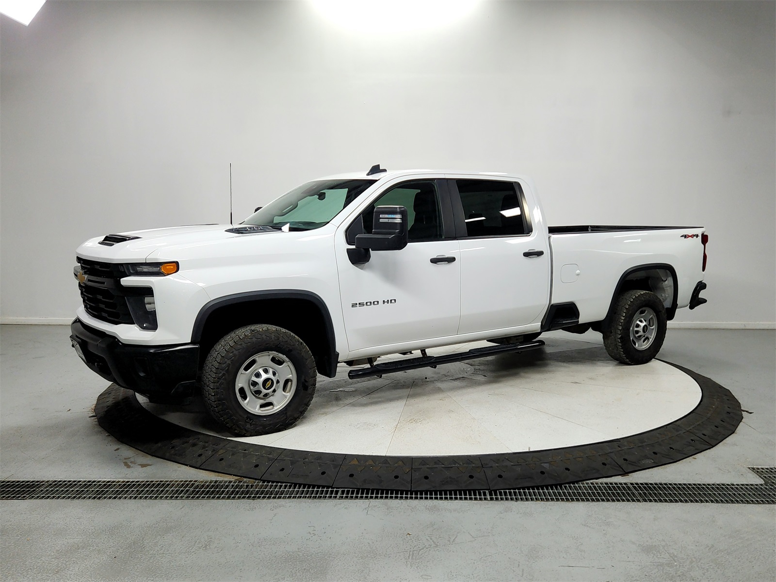2024 Chevrolet Silverado 2500HD Work Truck photo 3