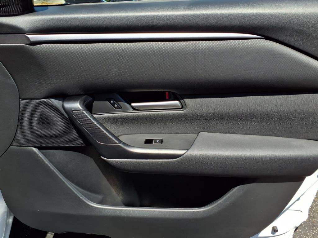 2025 Mazda CX-50 2.5 Select photo 23
