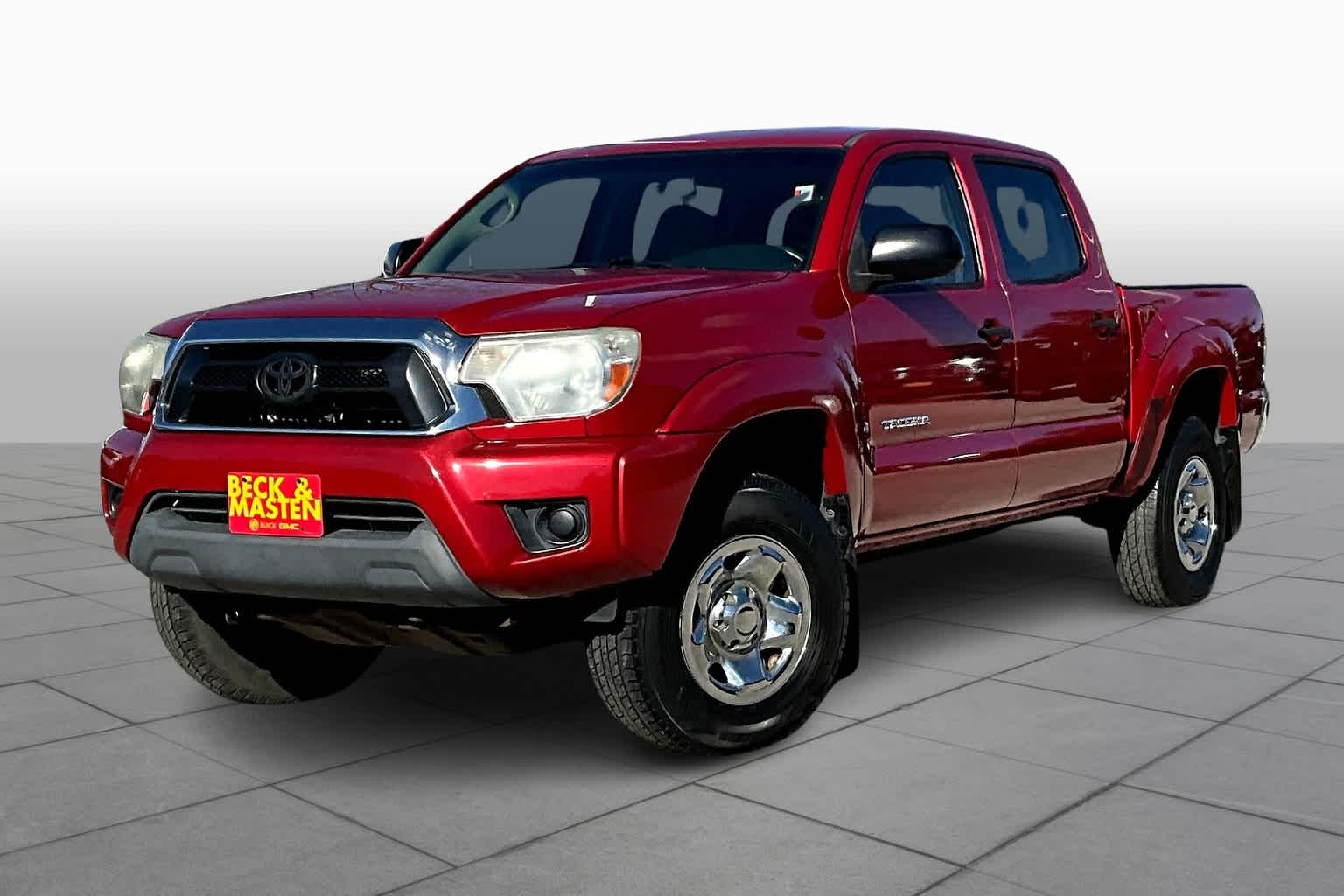 Pre-Owned 2014 Toyota Tacoma PreRunner 2WD Double Cab I4 AT Crew Cab