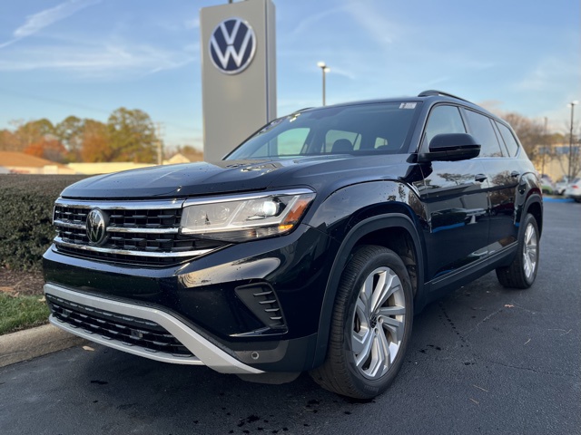 2022 Volkswagen Atlas SE w/Tech's photo