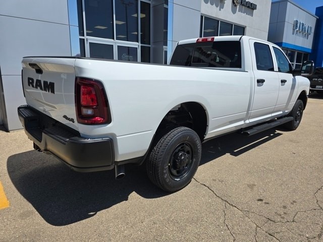2025 Ram 2500 Tradesman photo 3