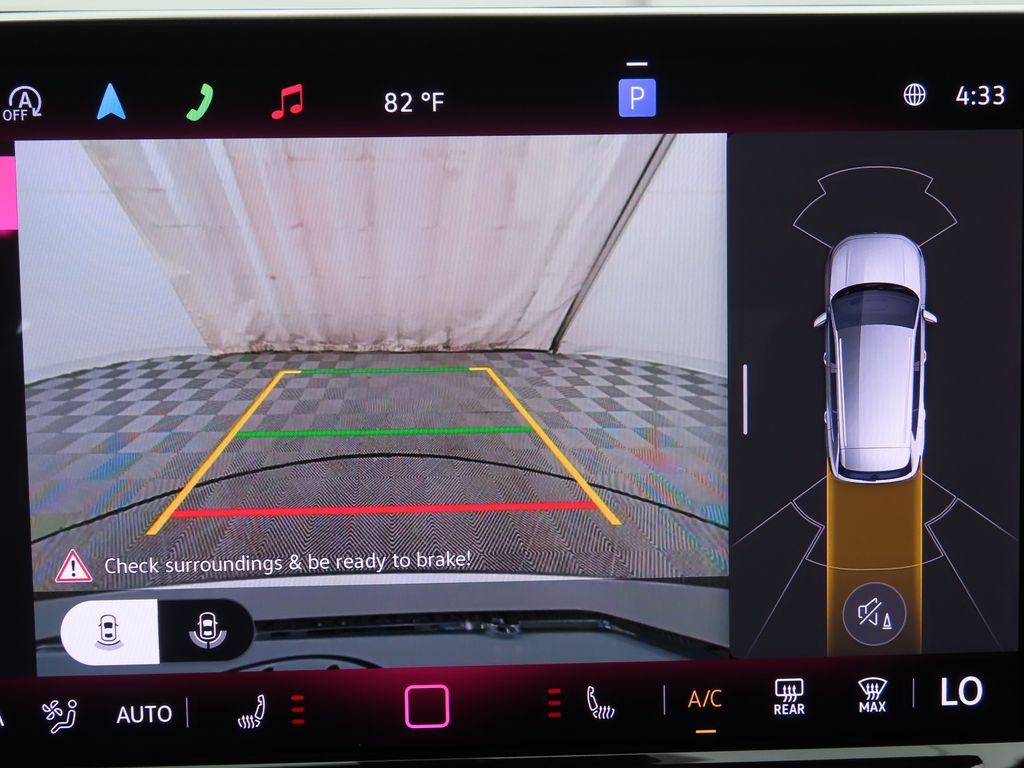 2025 Volkswagen Tiguan SE photo 16