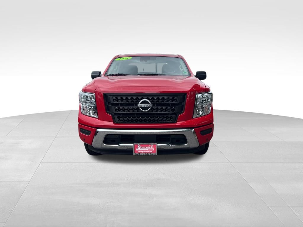 2024 Nissan Titan SV photo 9