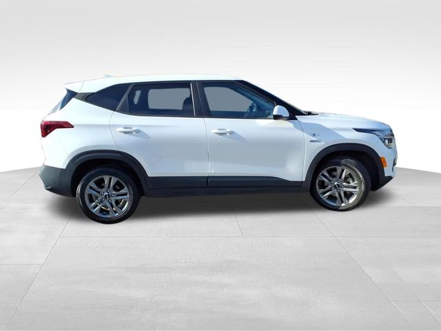 2022 Kia Seltos LX photo 7
