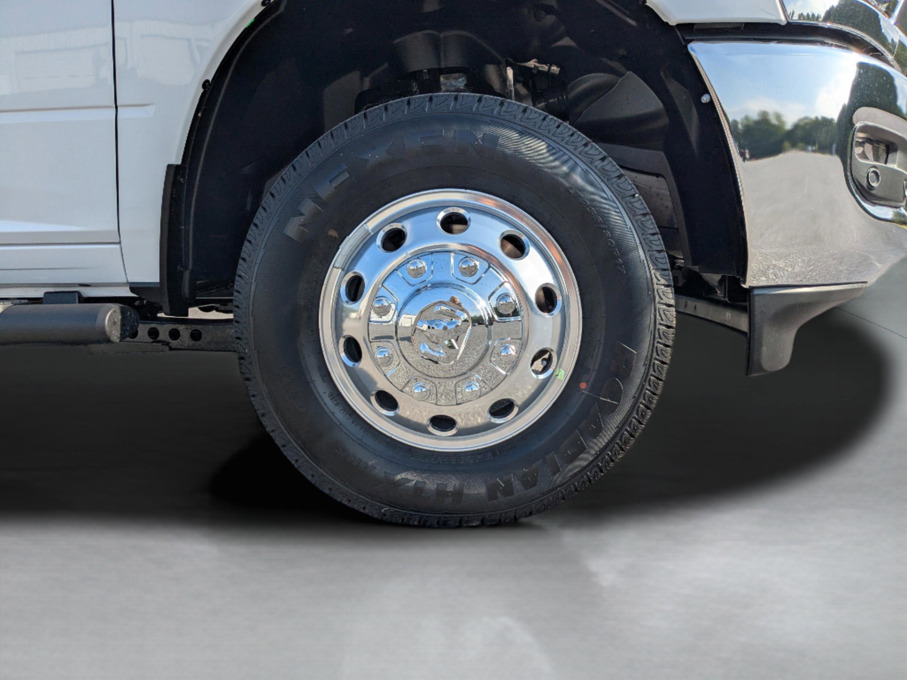 2025 Ram 3500 Tradesman photo 44