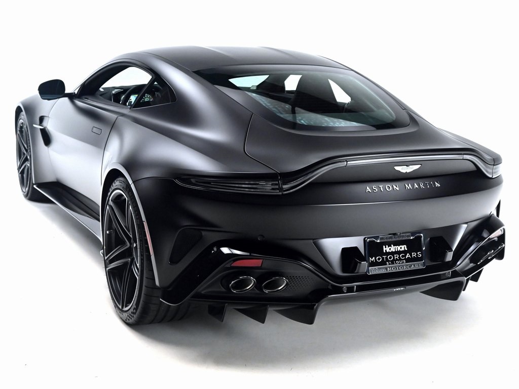 2025 Aston Martin Vantage photo 4