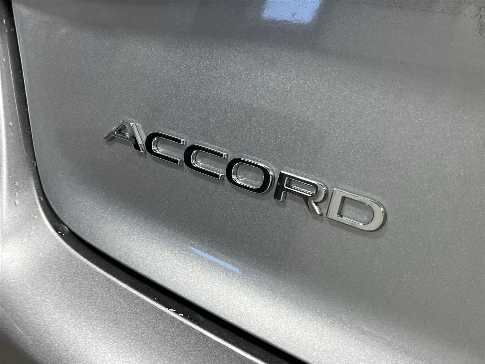 2025 Honda Accord Hybrid Sport-L photo 5