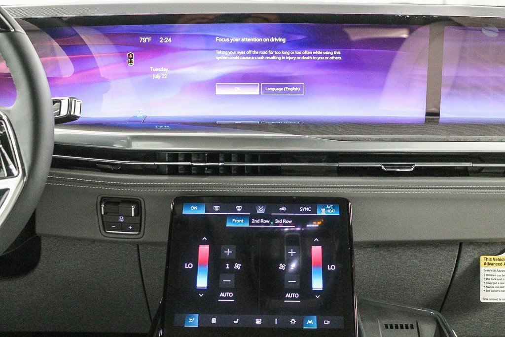 2026 Cadillac Escalade IQ Luxury photo 9