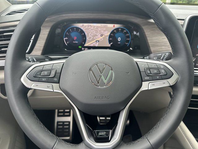 2026 Volkswagen Atlas SEL Premium R-Line photo 6