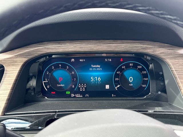 2025 Volkswagen Atlas SEL Premium R-Line photo 18