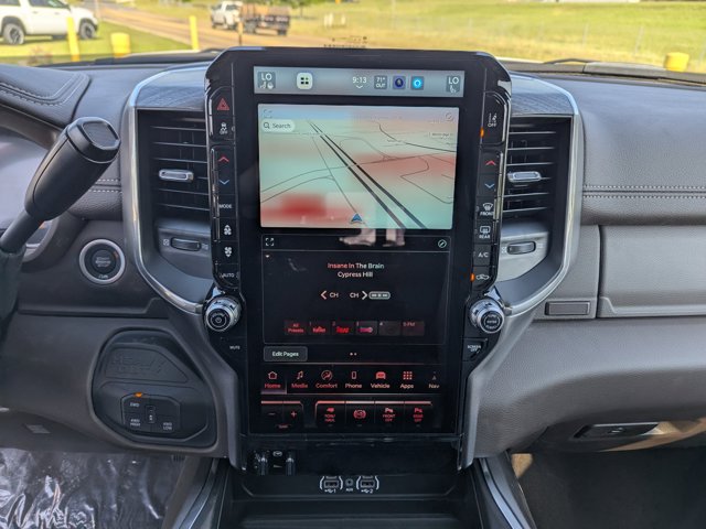 2025 Ram 3500 Laramie photo 15