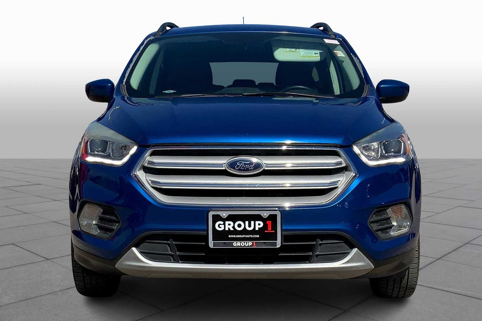 2018 Ford Escape SEL photo 3