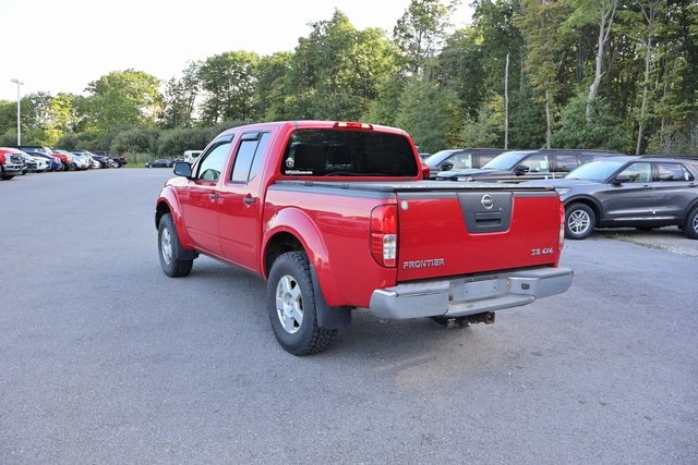 2008 Nissan Frontier SE photo 2