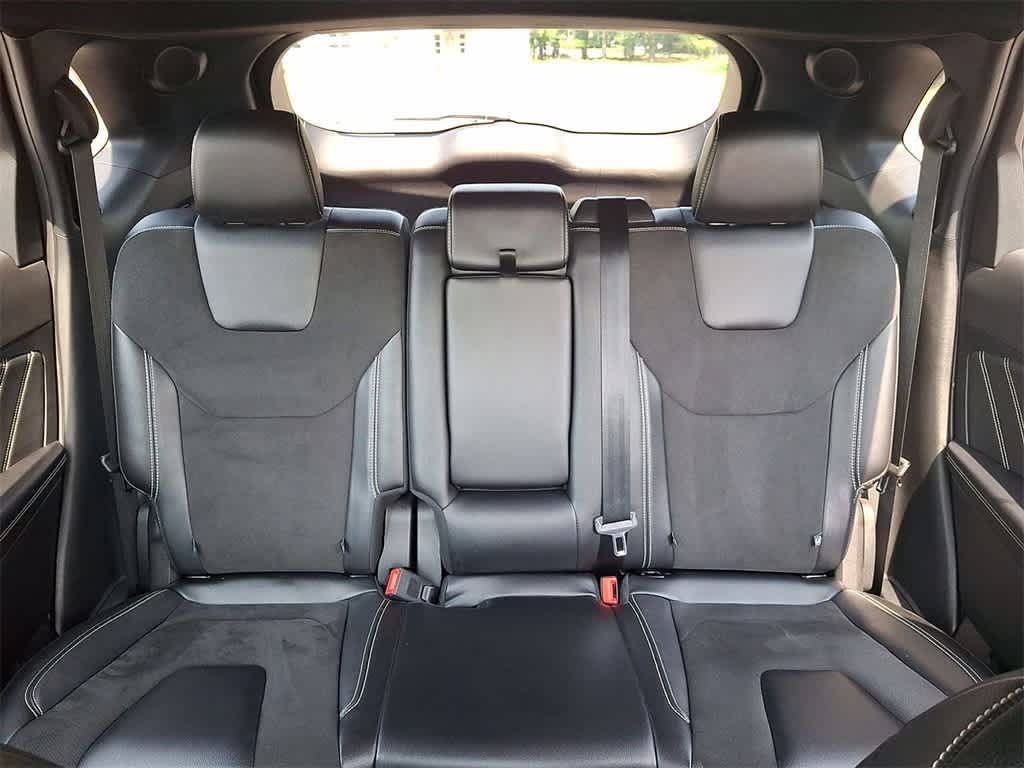 2023 Ford Edge ST photo 10