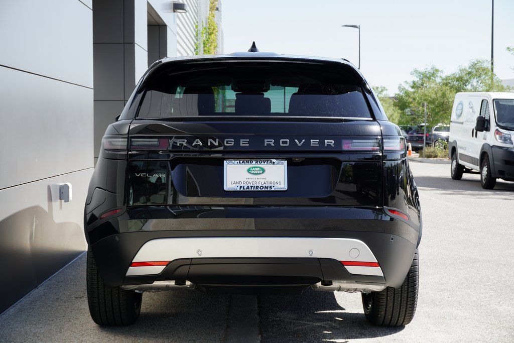 2025 Land Rover Range Rover Velar S photo 4