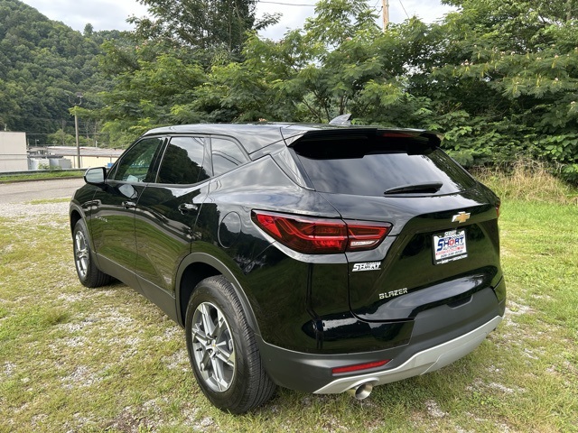 2025 Chevrolet Blazer 2LT photo 4
